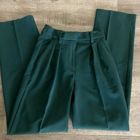 H&M Dark Green Pleated Trousers - Picture 5 of 5